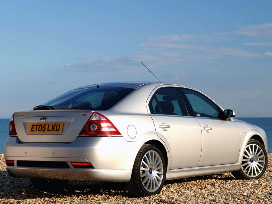  Ford Mondeo ST Hatchback 2004 года  (UK) (фото 2 из 2)